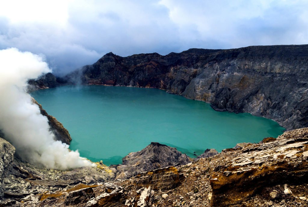 Ijenvolcanotour B - IJEN CRATER, IJEN BLUE FIRE, IJEN TOUR